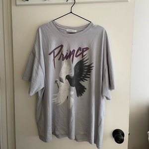 Daydreamer OS (one size) oversized boyfriend tee.